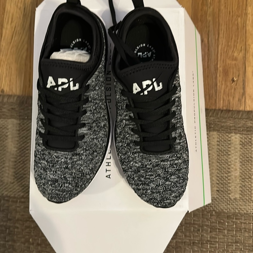 APL Women’s Techloom Phantom